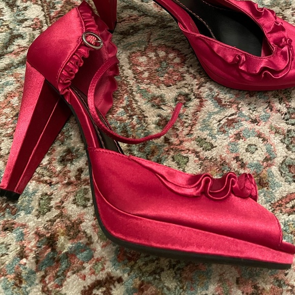 Fioni Night Magenta / Hot Pink Satin Heels - Picture 2 of 7